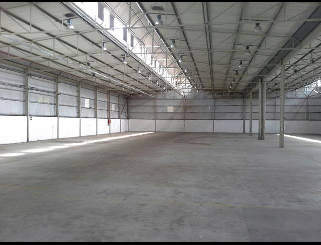 1,829M² WAREHOUSE TO LET IN EPPING INDUSTRIAL